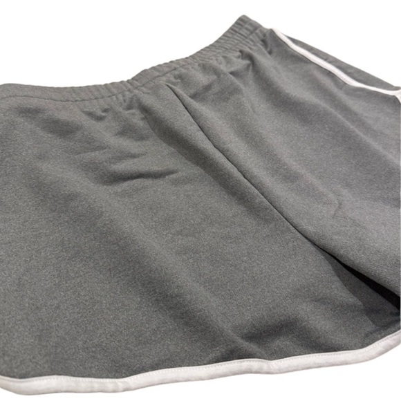 Forever21 Gray Sweatpant shorts size S - Picture 4 of 6